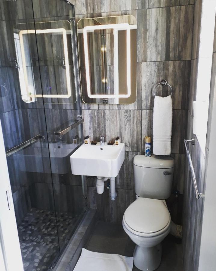 Bateleur Self Catering Cc Apartment Windhoek Bagian luar foto