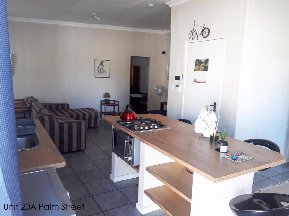 Bateleur Self Catering Cc Apartment Windhoek Bagian luar foto